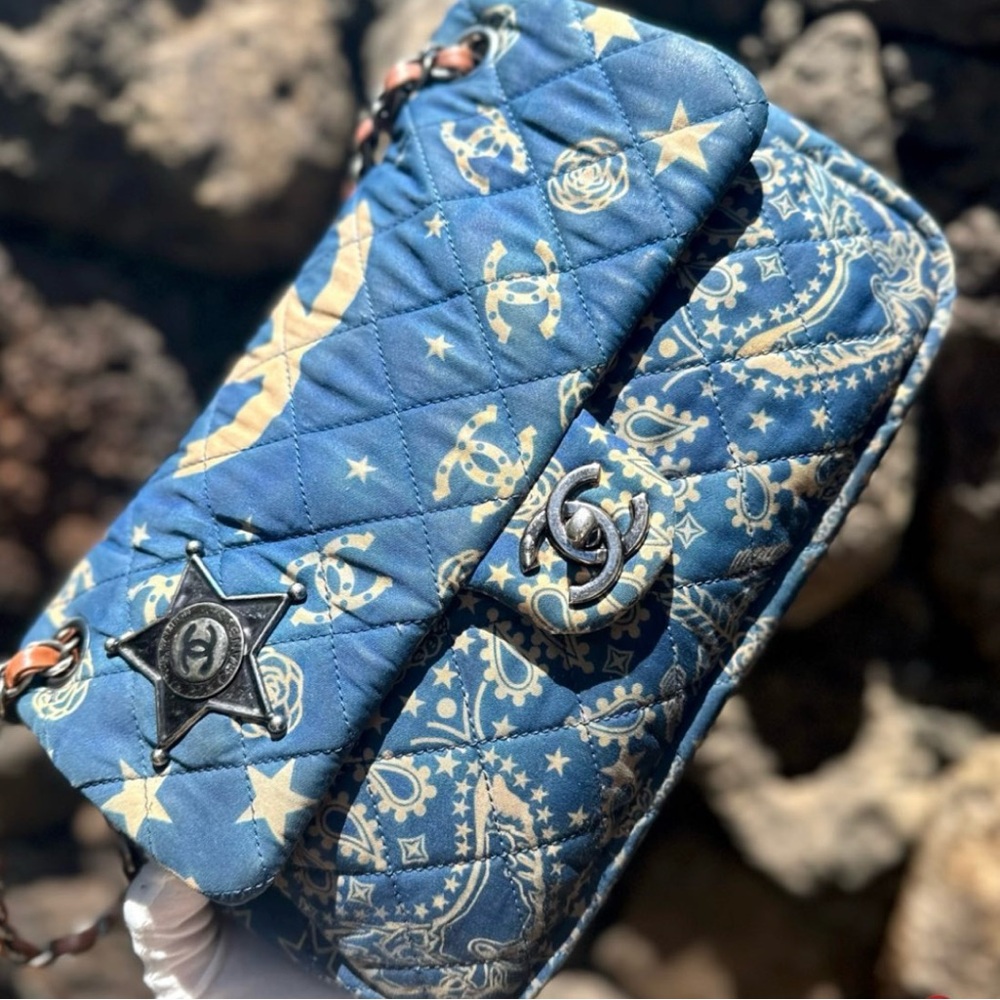 📌SOLD📌CHANEL ‘13-‘14 Paris Dallas Metiers D'art BANDANA Flap Bag